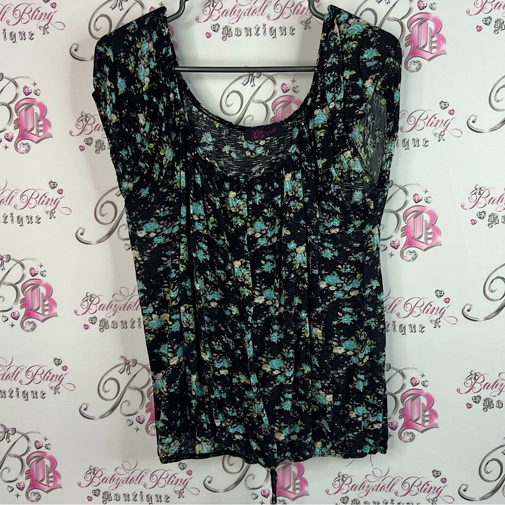 Agenda tank top buttons stretchy Black and Green Floral Blouse